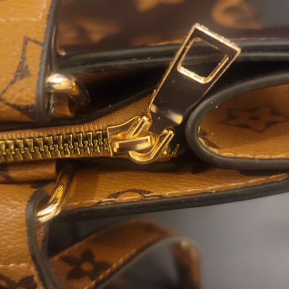 ON THE GO TOTE BAG OTG 2 TONE BROWN BAG - Picture 9 of 11